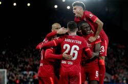 萨拉赫连续五场比赛得分超过反败为胜，加拿大队不断突破！引发球迷热议的简单介绍