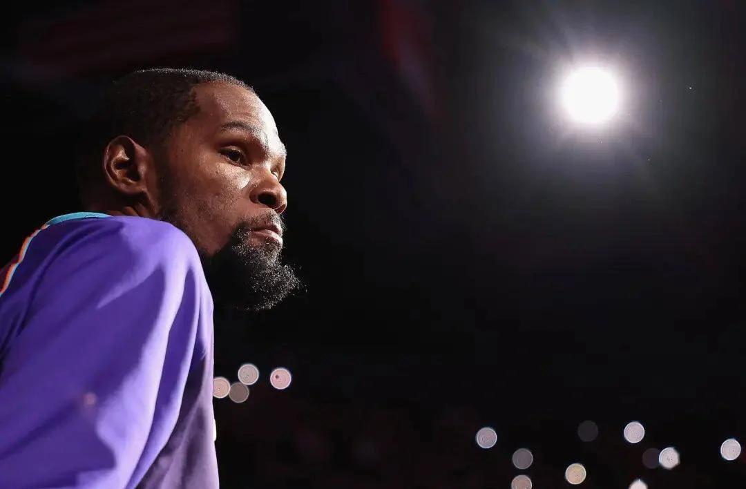 杜兰特在公牛比赛中连败,赛况扑朔迷离引发热议!的简单介绍 杜兰特在公牛比赛中连败,赛况扑朔迷离引发热议!的简单介绍